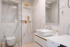 Kúpeľňa v ubytovaní Golden Luxury Apartment