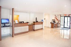 Extended Stay America Suites Springfield 로비 또는 리셉션