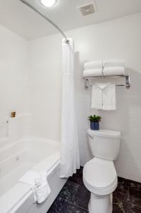 Gallery image of Ayres Suites Mission Viejo - Lake Forest in Mission Viejo