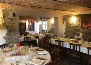 A restaurant or other place to eat at Agriturismo Brusalino