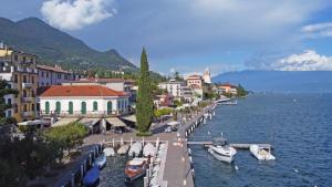 Fotografie z fotogalerie ubytování Hotel Du Lac Gardone Riviera v destinaci Gardone Riviera