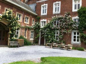 Сад в Kasteel Nieuwenhoven