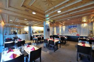 En restaurant eller et andet spisested på Hotel Sommerau