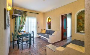 Gallery image of Hotel Castle Suites in Platanias
