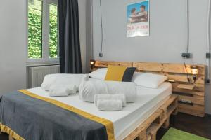 Katil atau katil-katil dalam bilik di Stay Swanky Hostel