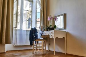 Fotografie z fotogalerie ubytování Three Golden Crowns Apartments v Praze