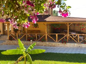 Gallery image of La Tusa Dusa in Ocolişu Mic