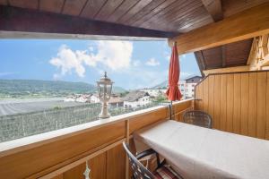 A balcony or terrace at Residence Kronstein - Fewo 8
