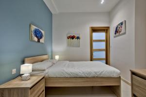 Photo de la galerie de l'établissement Bright & Spacious 3 Bedroom Apartment in Mellieha, à Mellieħa
