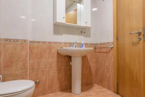 A bathroom at Apartamento Centro Santiago