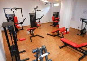 Posilňovňa alebo fitness centrum v ubytovaní Apartament Maja Zielone Tarasy Kołobrzeg