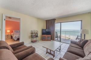 Gallery image of 407 Beach Place Condos in St. Pete Beach