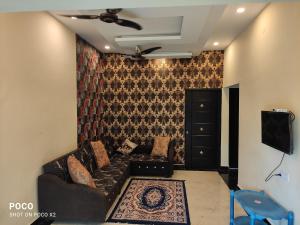 Gallery image of Sushmika Resorts Inn in Yercaud