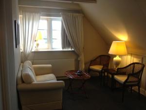 Posezení v ubytování Munkebo Kro & Hotel