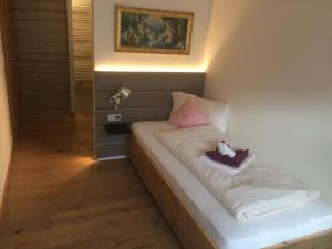 Postel nebo postele na pokoji v ubytování Zum Hirschen - hotel & gasthaus beim stöckeler