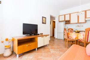 Fotografia z galérie ubytovania Apartmani Manzoni v destinácii Punat