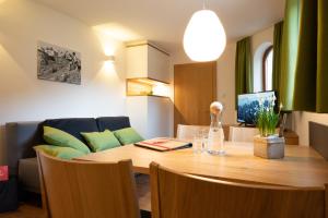 Posezení v ubytování Ferienwohnung Carmen Schuchter + 14 fotografií
