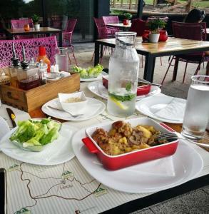 Đồ ăn tại/gần khách sạn