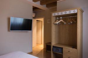 TV o dispositivi per l'intrattenimento presso Hotel Sesmones
