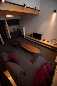 Hotel Sengokuhara 533的电视和/或娱乐中心