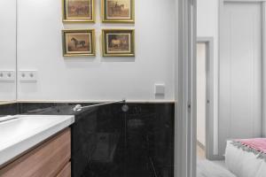 Баня в 3 bedrooms 2 bathrooms furnished - Salamanca - elegant - MintyStay