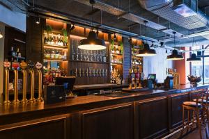 De lounge of bar bij The Chamberlain
