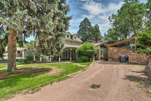 Foto dalla galleria di Historic Manitou Springs Victorian Walk Downtown! a Manitou Springs