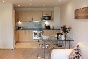 Work Rest and Stay at Gunwharf Quays
