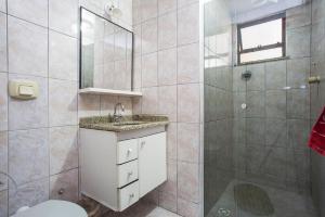 Bilik mandi di Cobertura Duplex na Prainha com Churrasqueira +138 gambar
