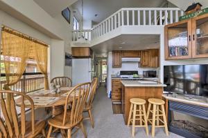 Gallery image of Bright Fairplay Cabin with Deck and All-Seasons Fun! in Fairplay