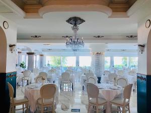 Restaurace v ubytování Grand Hotel Michelacci