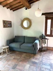 Posezení v ubytování Il Falco - Rustico-Villa mit privatem Pool in Alleinlage