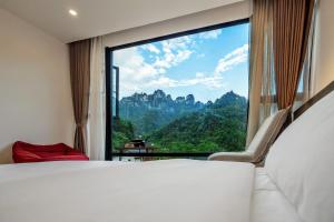 山景或在the country house看到的山景