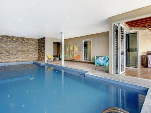 a swimming pool in a house at Bellevue sur Mer in Dromana