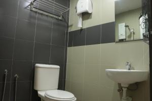 Koupelna v ubytování Bayu View Hotel Melaka