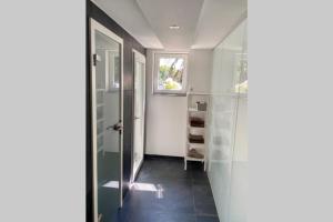 Galeriebild der Unterkunft Bergische Oase - Ferienwohnung Oskar in Overath