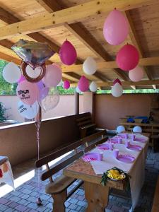 Εστιατόριο ή άλλο μέρος για φαγητό στο Апартаменти Annamari