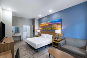 Gallery image of Days Inn & Suites by Wyndham Downtown/University of Houston in Houston