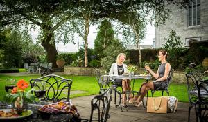 Gallery image of Old Ground Hotel in Ennis