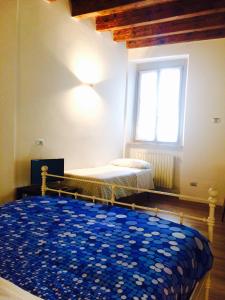 Postel nebo postele na pokoji v ubytování Moira Rooms