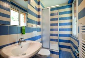 Łazienka w obiekcie JUFA Hotel Mariazell