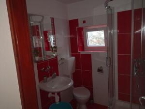 Kúpeľňa v ubytovaní Holiday home Dumboka + 37 fotografií