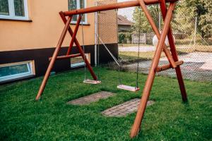 Ο χώρος παιχνιδιού για παιδιά στο Motel Łasuch