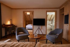 Sjónvarps- og/eða afþreyingartæki á Hotel Alpenland