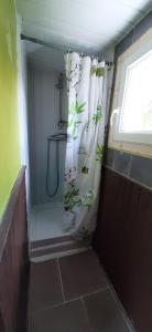 Bilik mandi di Le Stumo, Neulliac 56300