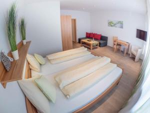 Posteľ alebo postele v izbe v ubytovaní Hotel - Restaurant - Metzgerei Sonne
