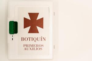 Certificado, premio, señal o documento que está expuesto en Alojamientos Teatro