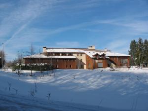 Auberge de Jeunesse HI Annecy under vintern