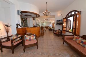 Гостиная зона в Ikaros Star Hotel