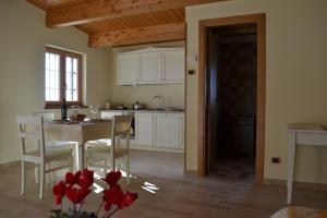 Kuchyň nebo kuchyňský kout v ubytování Le Dimore della Via Lattea